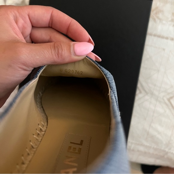 Size 36  21S Chanel denim espadrilles, pristine condition - Picture 9 of 9